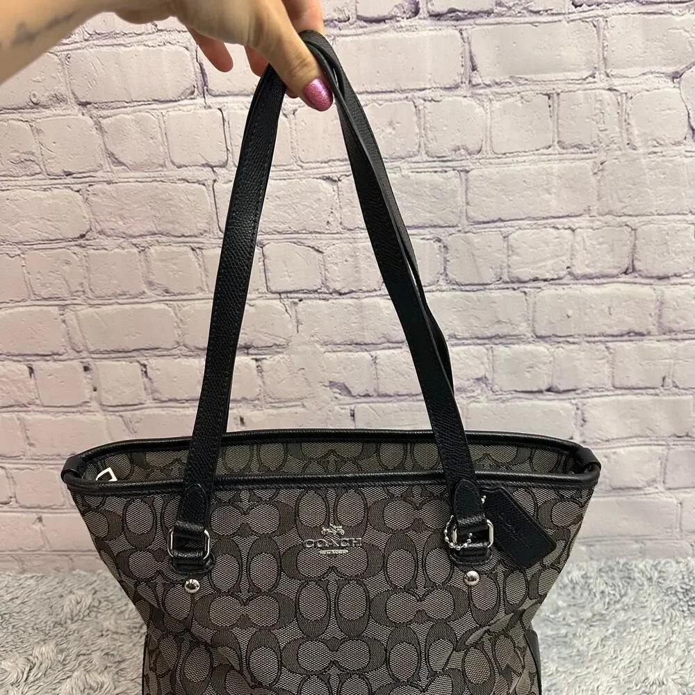 Coach Signature Monogram Canvas Tote Shoulder Bag Black & Gray Zip Closure